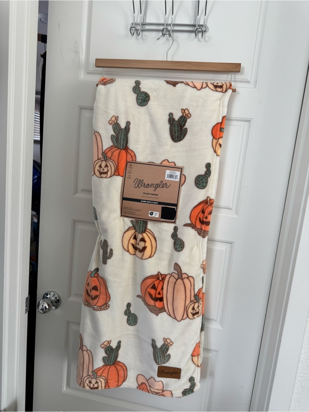 Wrangler Halloween pumpkin cactus Plush Throw blanket